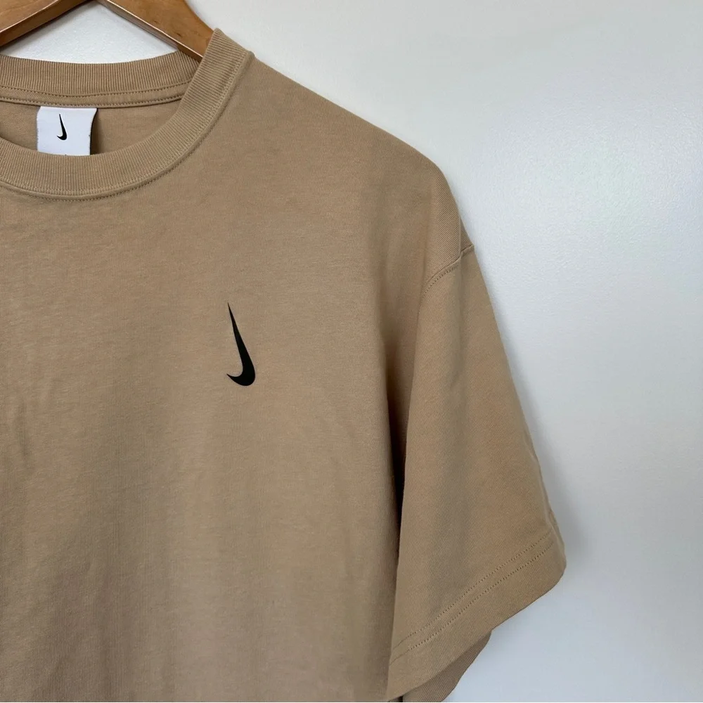 Nike x Billie Eilish • Mushroom Short Sleeve Shirt - Picture 4 of 7